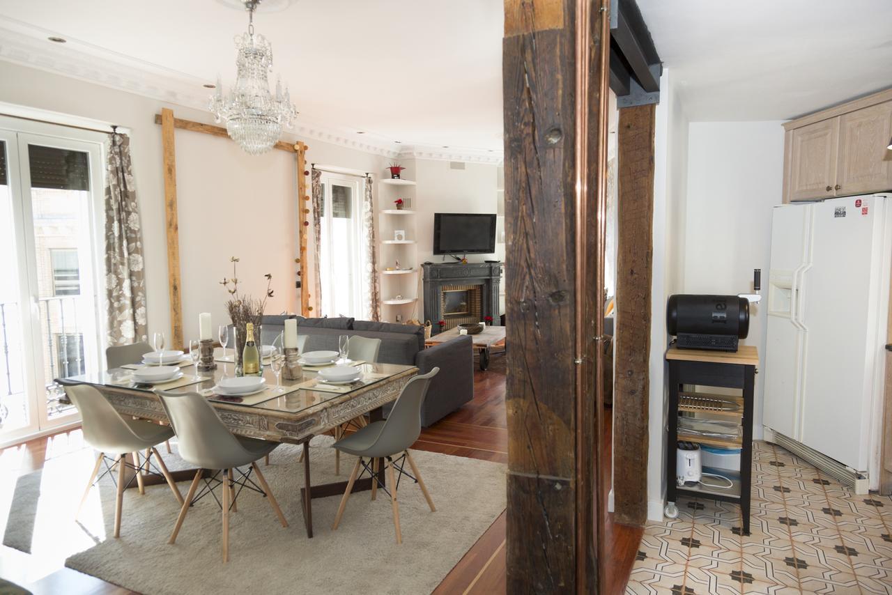 Oshun Puerta del Sol Deluxe Apartment Madrid Bagian luar foto