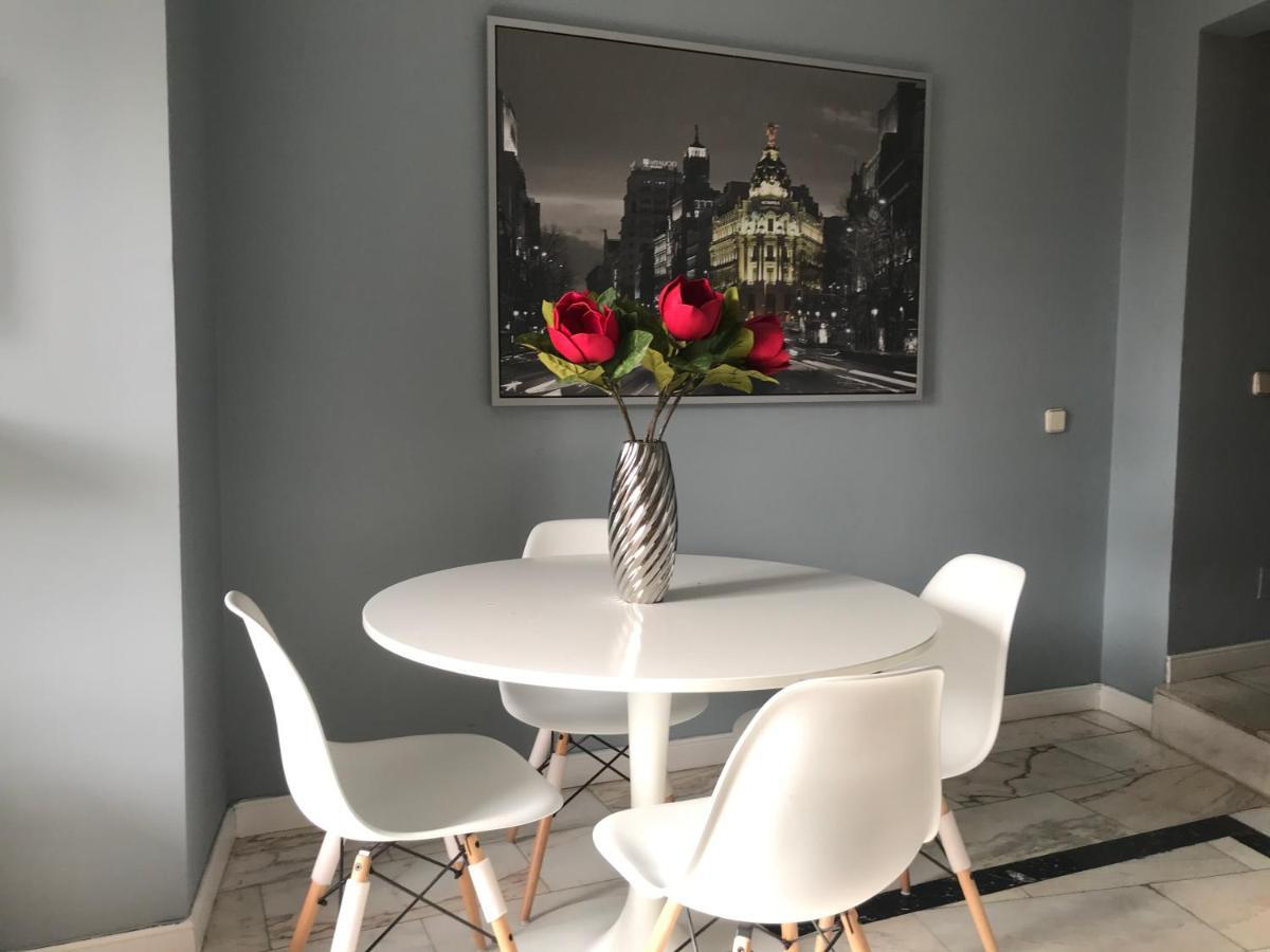 Oshun Puerta del Sol Deluxe Apartment Madrid Bagian luar foto